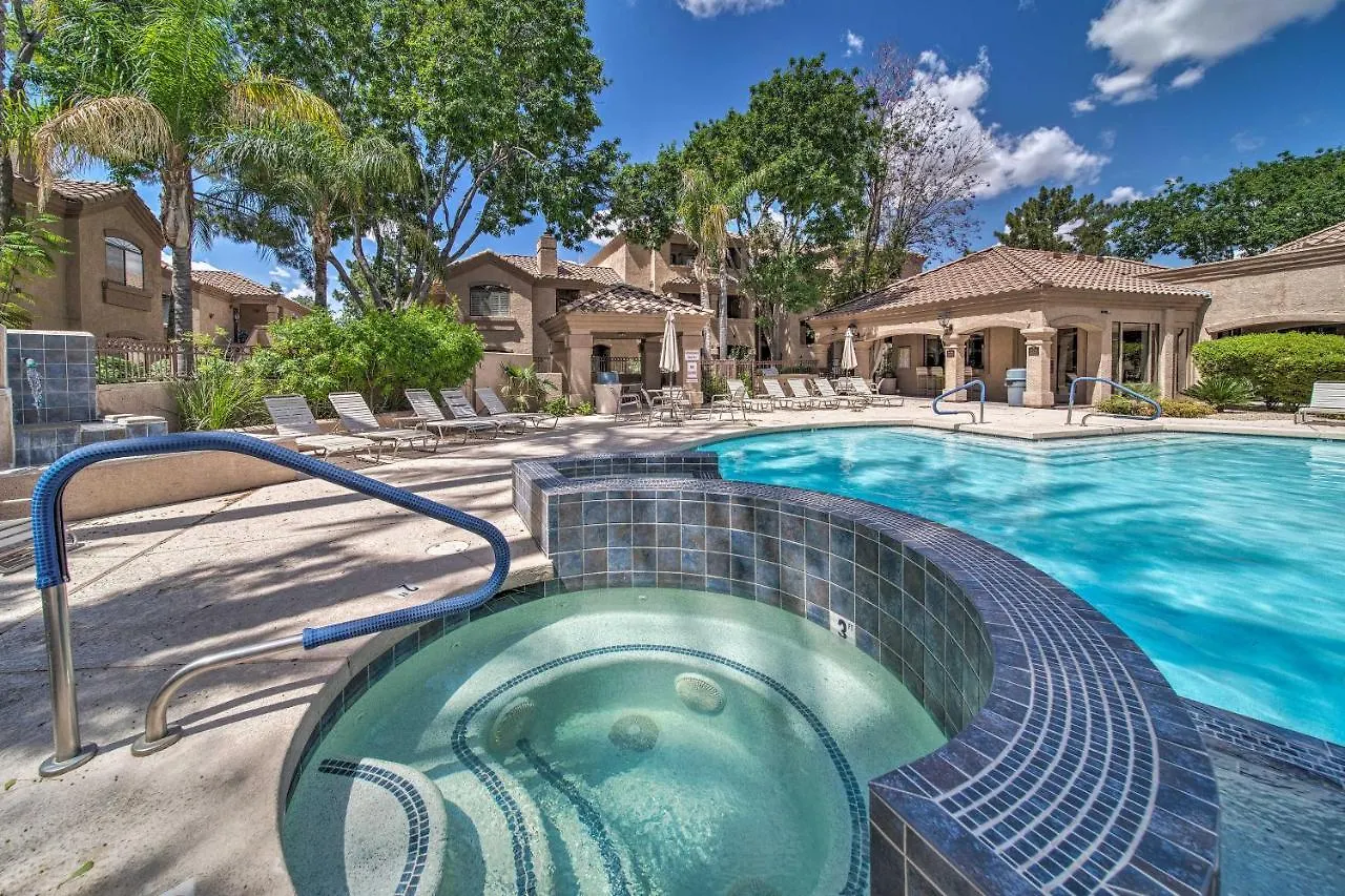 Scottsdale Condo With Pool Access Near Hiking And Golf Lejlighed